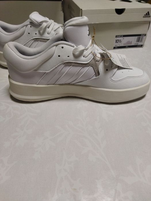 Кроссовки женские  adidas 42р
