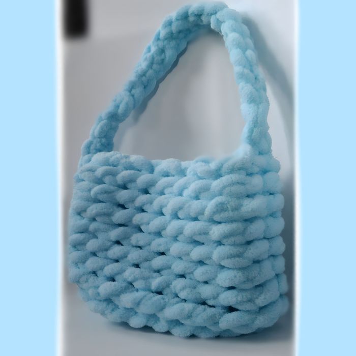 Сумочка блакитна