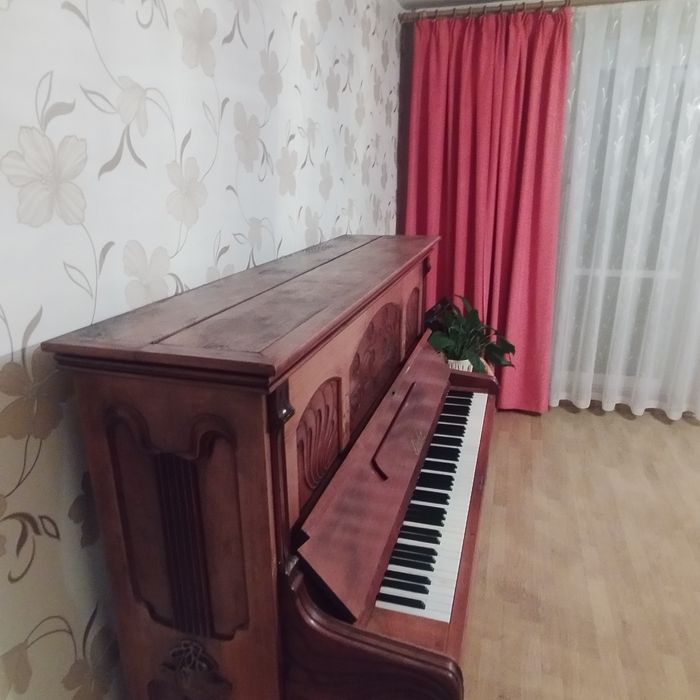 Sprzedam pianino -antyk