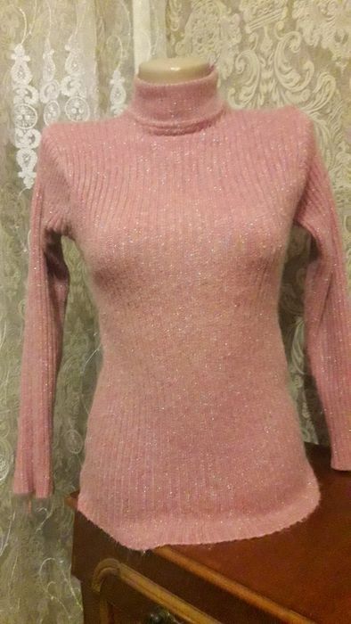 свитера и кофты  разных размеров 48-52