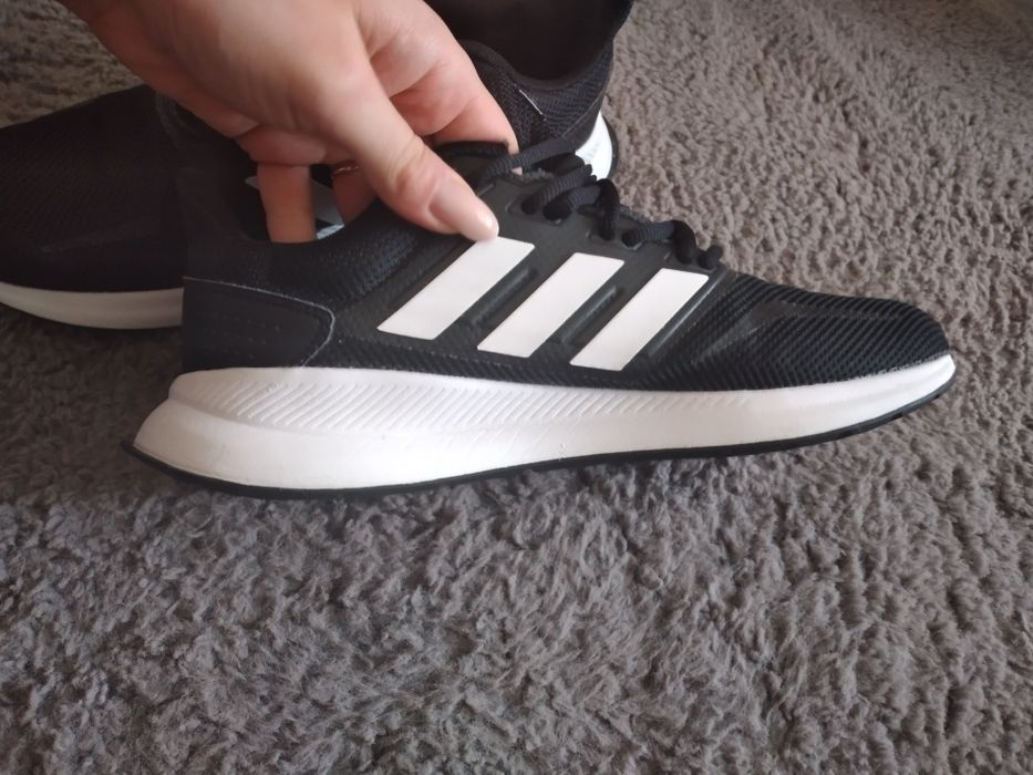 Buty adidas rozmiar 44 w cm 28,5