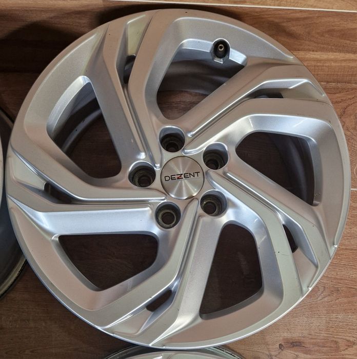 Оригінальні диски Citroën DS R17 5x108 ET44 7.0J DIA 65.1 мм