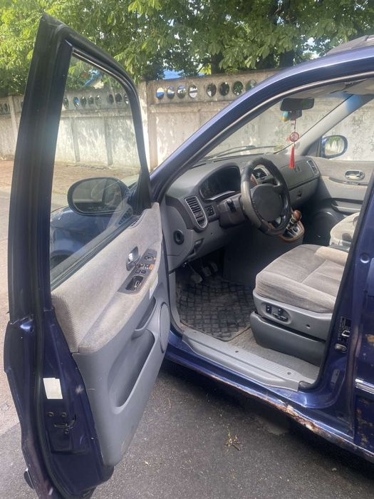 KIA Carnival 2.9 CRDi на повному ходу