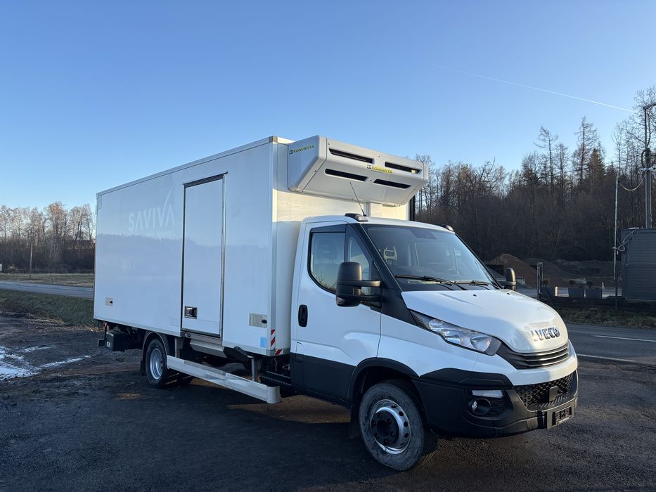 Iveco daily 70C18 chłodnia izoterma winda