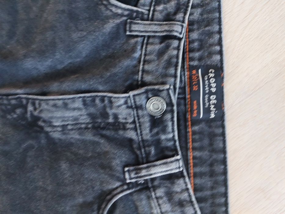 Jeansy cropp M  czarne