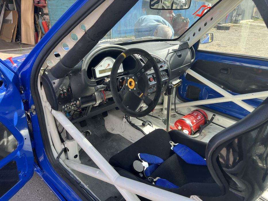 Спортивний гоночний Citroen Saxo VTS Cup