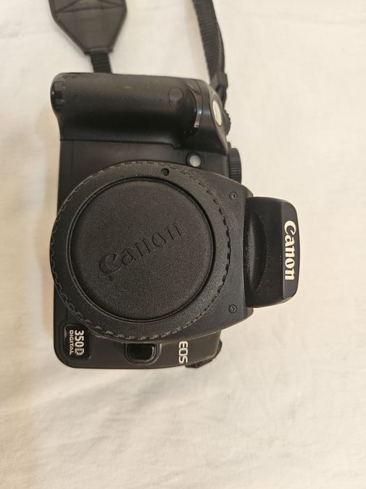 Дзеркальний Canon EOS 350D Body + 2 акумулятори та зарядка. Для старту