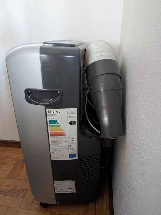 Ar condicionado portátil como novo c/comando
