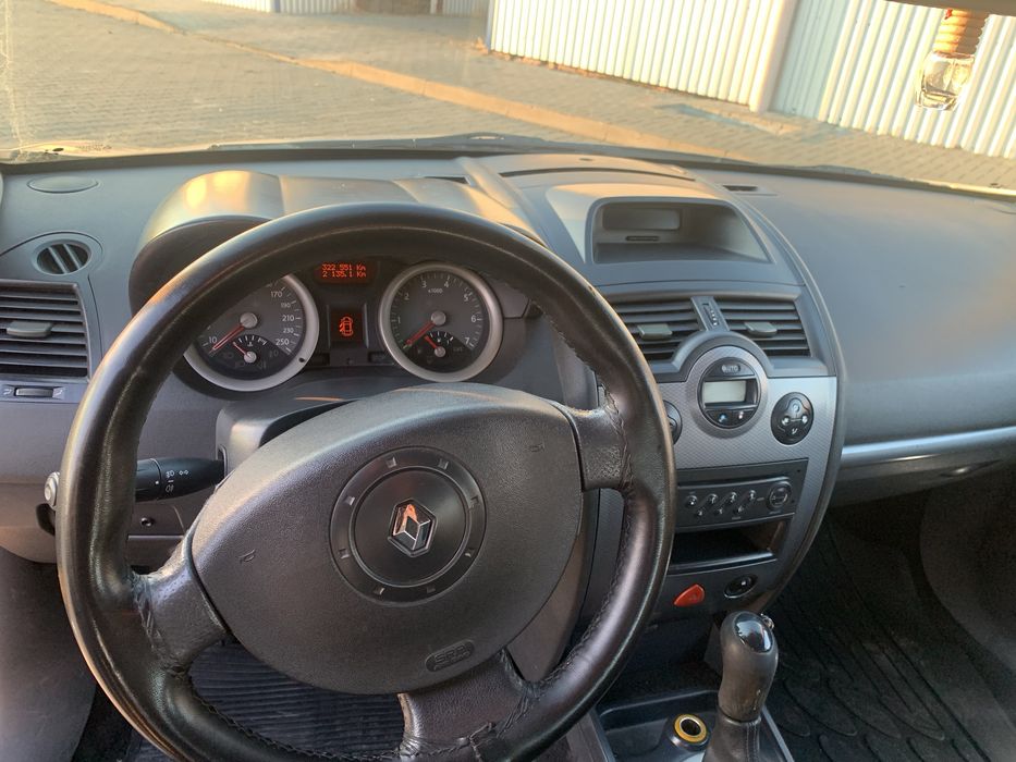 Меган 2 2003 1,5розмитнена