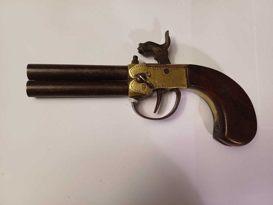 Pistola Antiga de Viagem