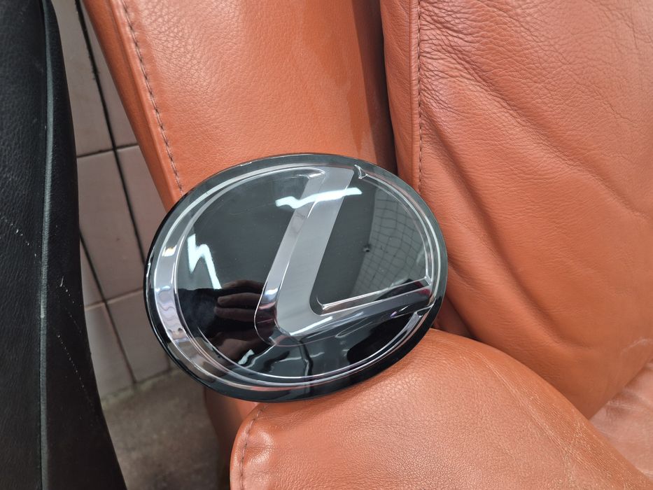Для Lexus LX 570 передній значок (емблема решітки радіатора