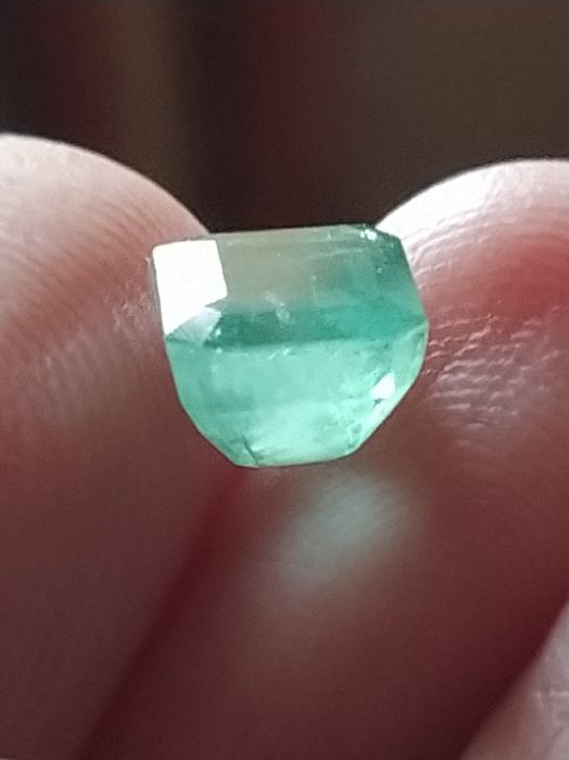 Натуральный изумруд  2.15 карат