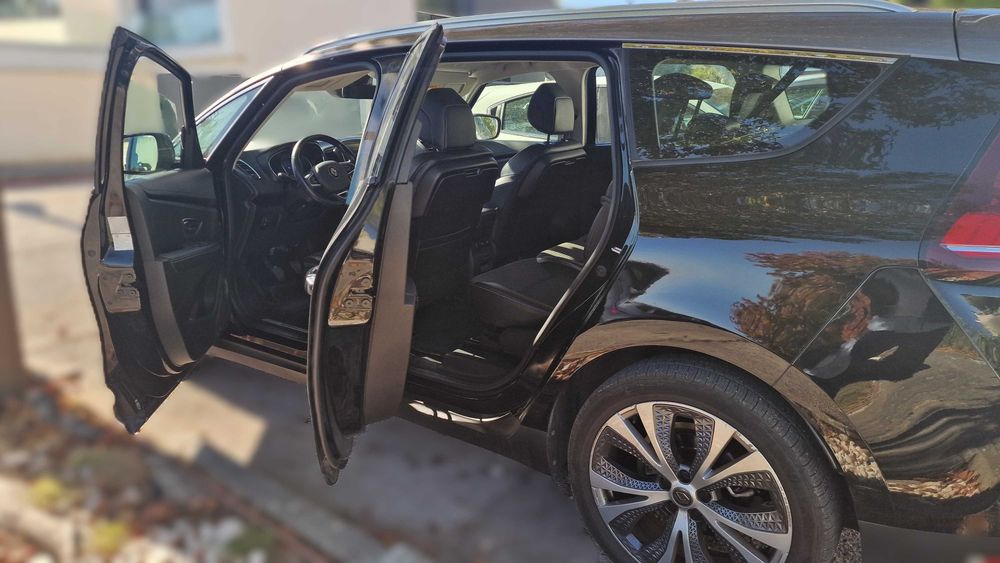RENAULT Grand Scenic 1.5 — photo 3