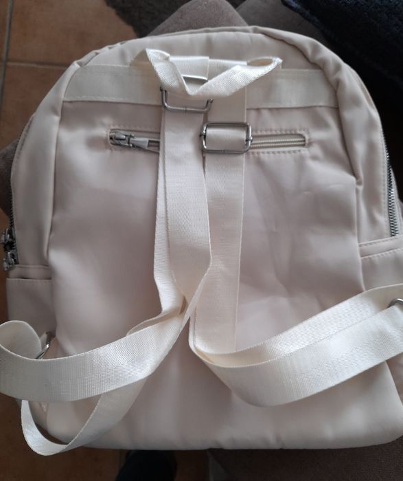 Mochila beje nova!64551750517507123