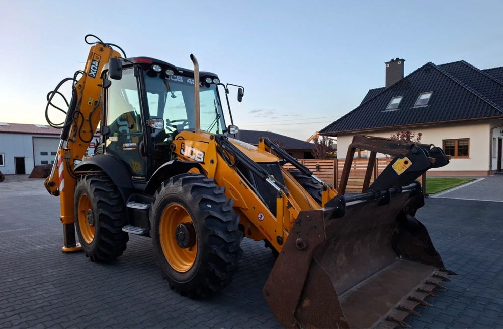 JCB 1015 рік випуску 8 тис мото годин