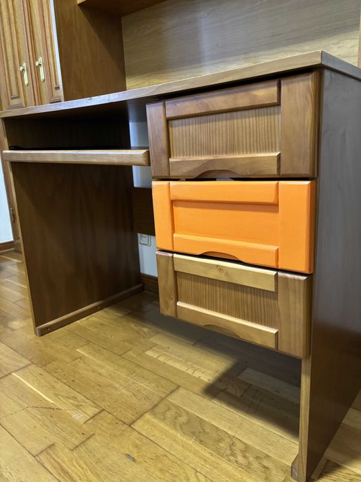 Secretária com Estante para Quarto de Criança ou Escritório
