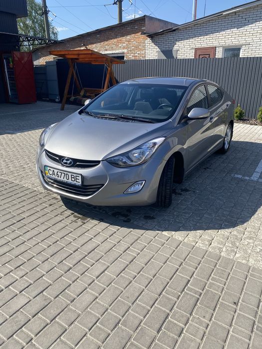 Hyndai Elantra 1.8 бензин