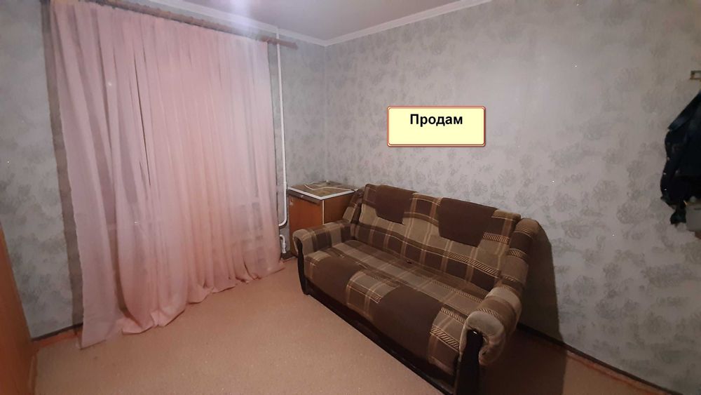 Продам гостинку в общежитии м. Завод Малышева