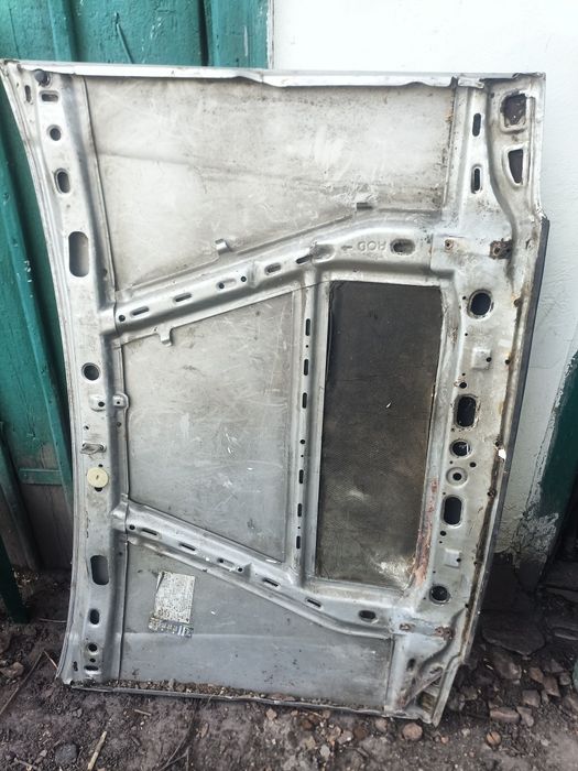 Капот Nissan Micra k10