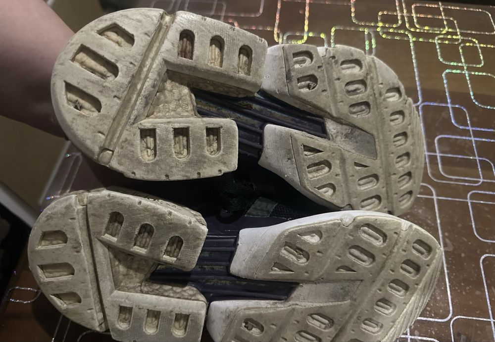 Жіночі кросівки adidas 41