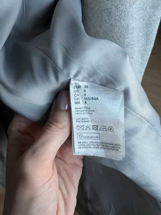 Płaszcz zimowy jasnoszary H&M r. S