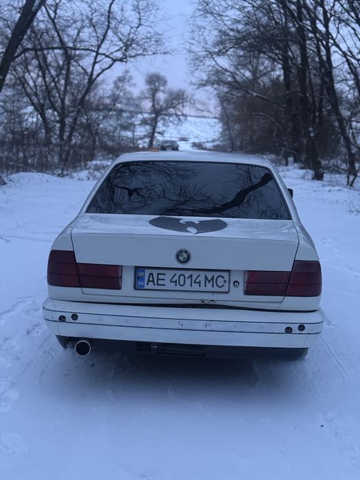 Продам BMW E34.
