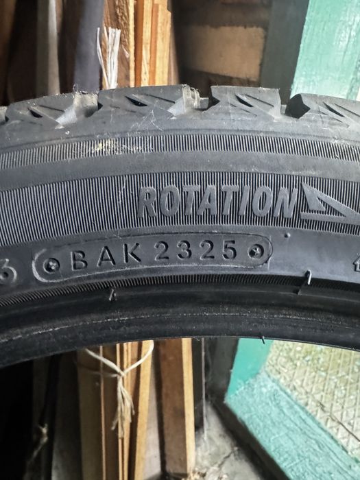 Bridgestone Blizzak DM-V3 275/40 R21 107T XL