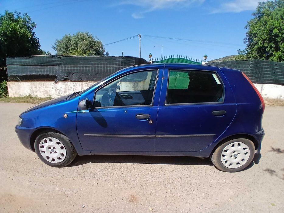 Fiat punto 2001 automática466886838410946561