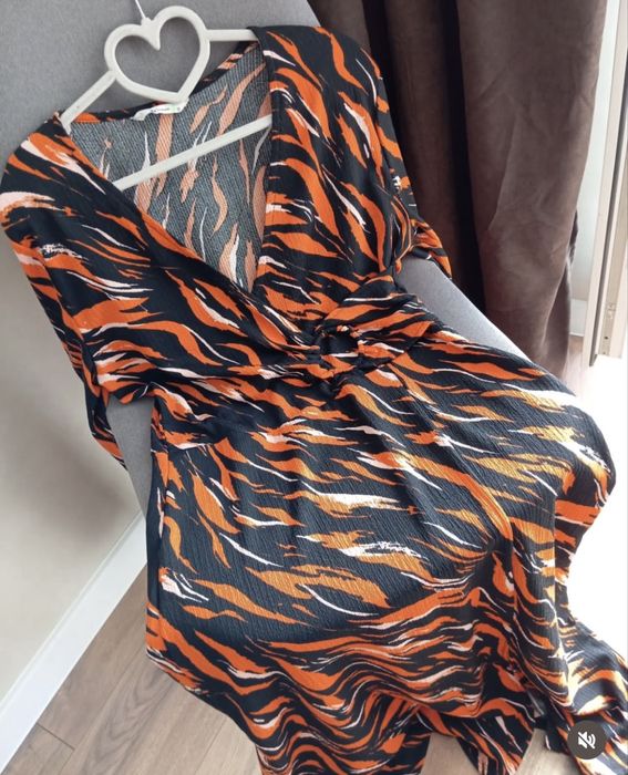 Сукня в тигровий принт