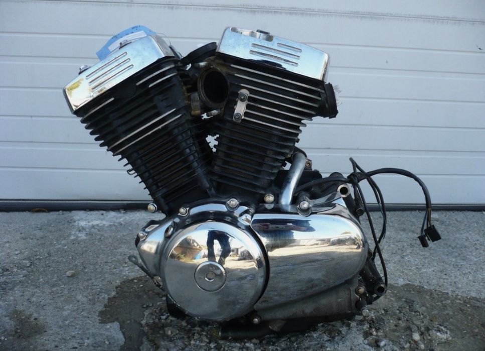 Vendo motor suzuki maurader VZ800