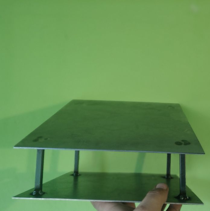 Karmnik budka dla ptaków metalowy solidny