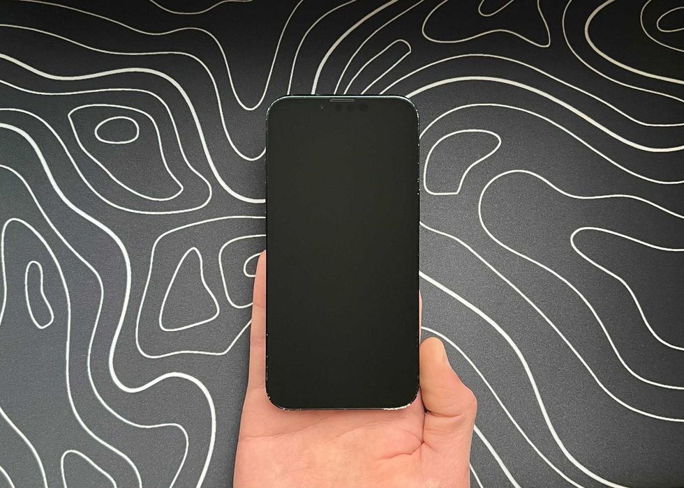 Замечательный - iPhone 13 - 128 гб - 88% АКБ - NEVERLOCK - MIDNIGHT