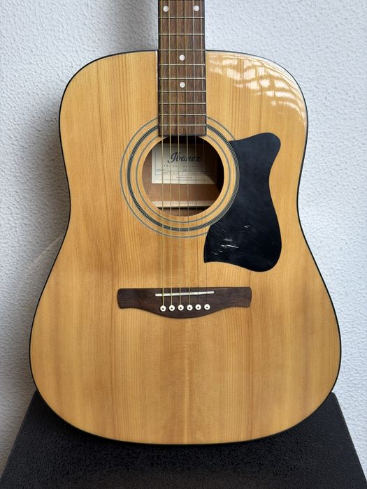 Guitarra ibanez v50njp-nt
