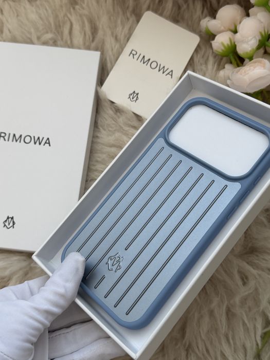Чехол Rimowa на iphone 17 18 pro max
