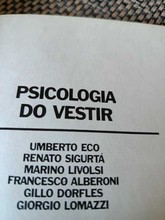 Psicologia do vestir, Umberto Eco, Renato Sigurtá