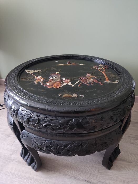 Mesa chinesa, origem Macau.