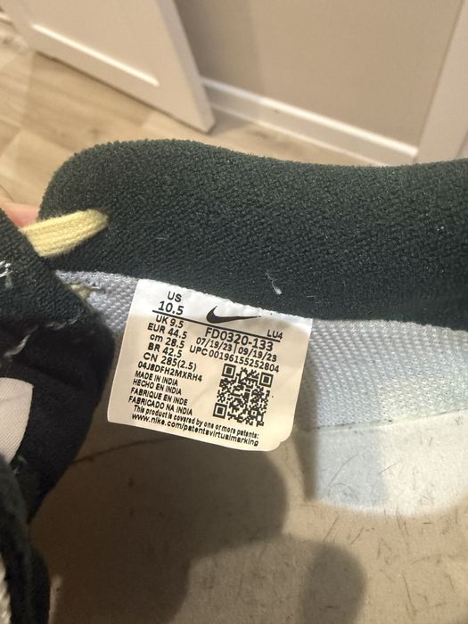 Nike оригинал мужские  10,5 44,5