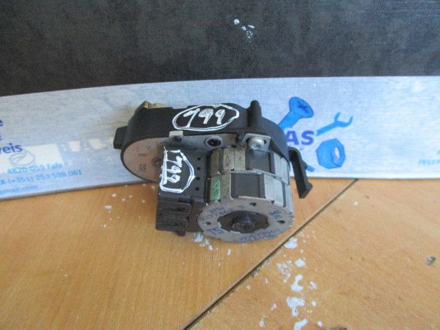 Motor da comporta da sofagem BMW 5 (E39)