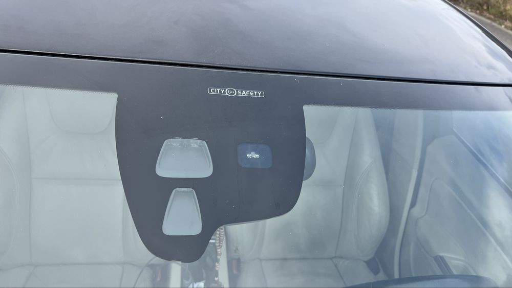 Автомобіль Volvo V60