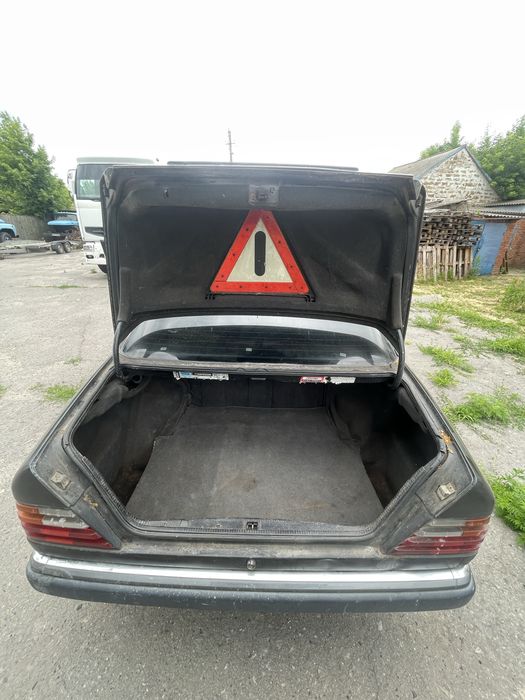 Mercedes Benz  W124