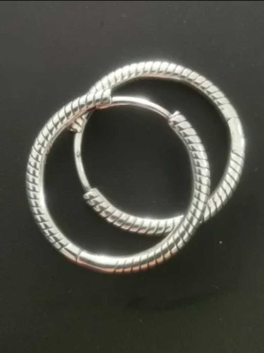 Brincos Pandora em prata