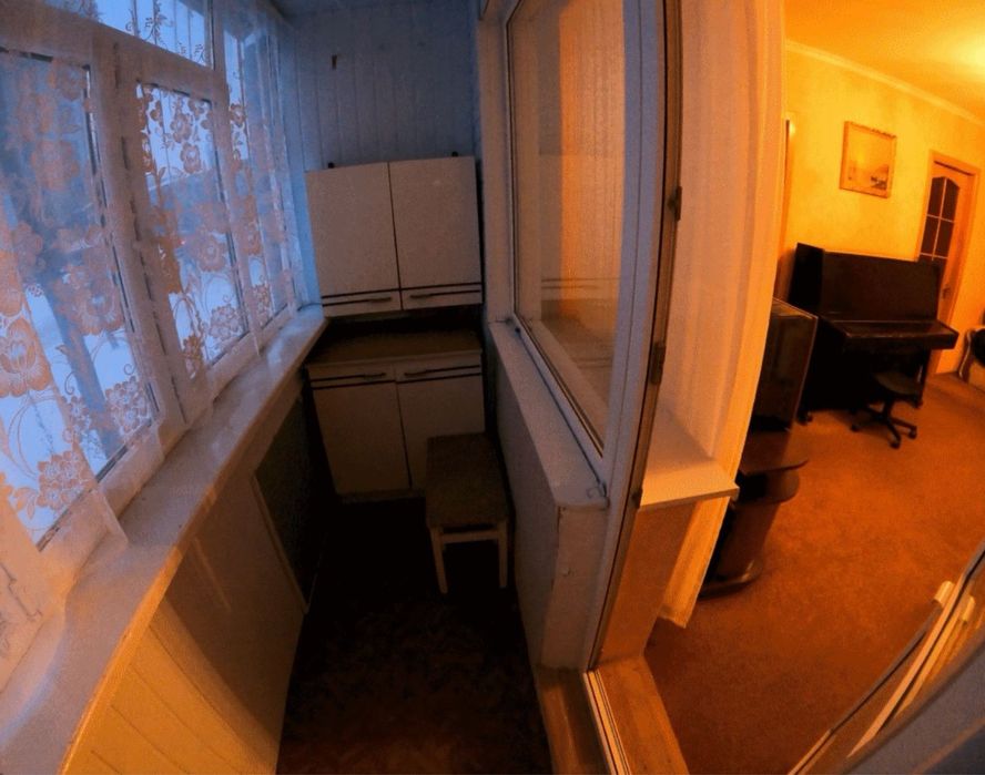 Продаж 4К квартири на Металургів