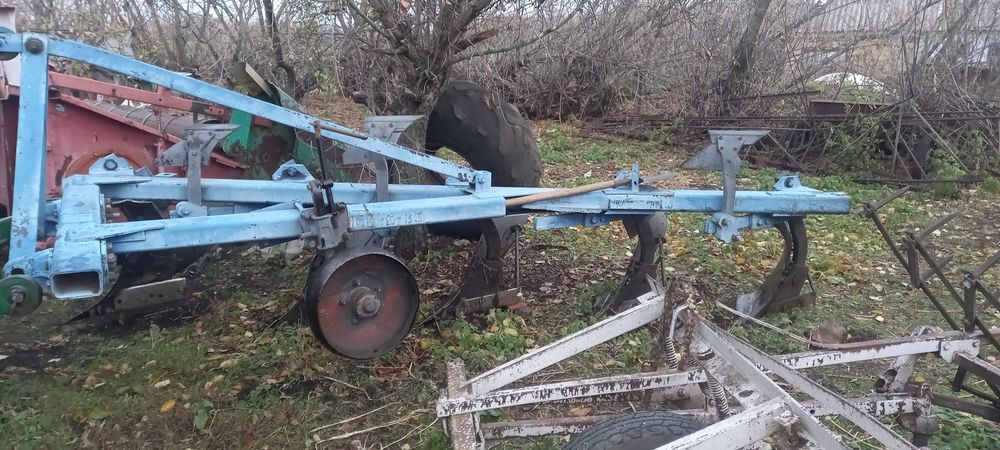 Продам Плуг Полігон ПМУ 5-35