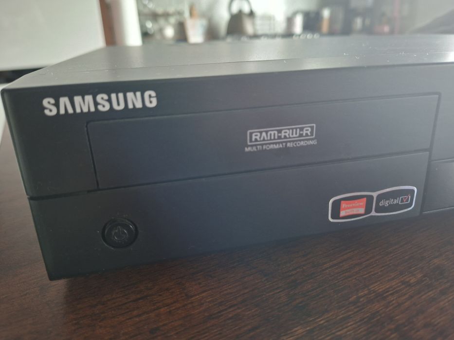 Nagrywarka przegrywarka  DVD recorder & VCR Samsung DVD-VR470M