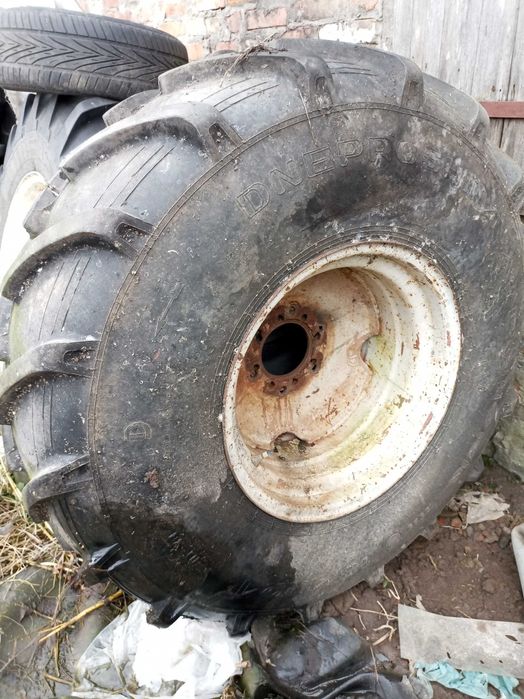 Шина 18.4-24 на комбайн