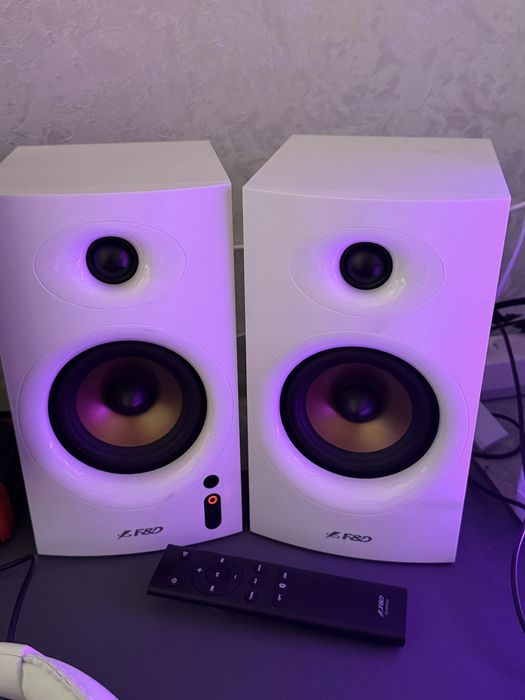 Компьютерні колонки Fenda F&D r23bt white