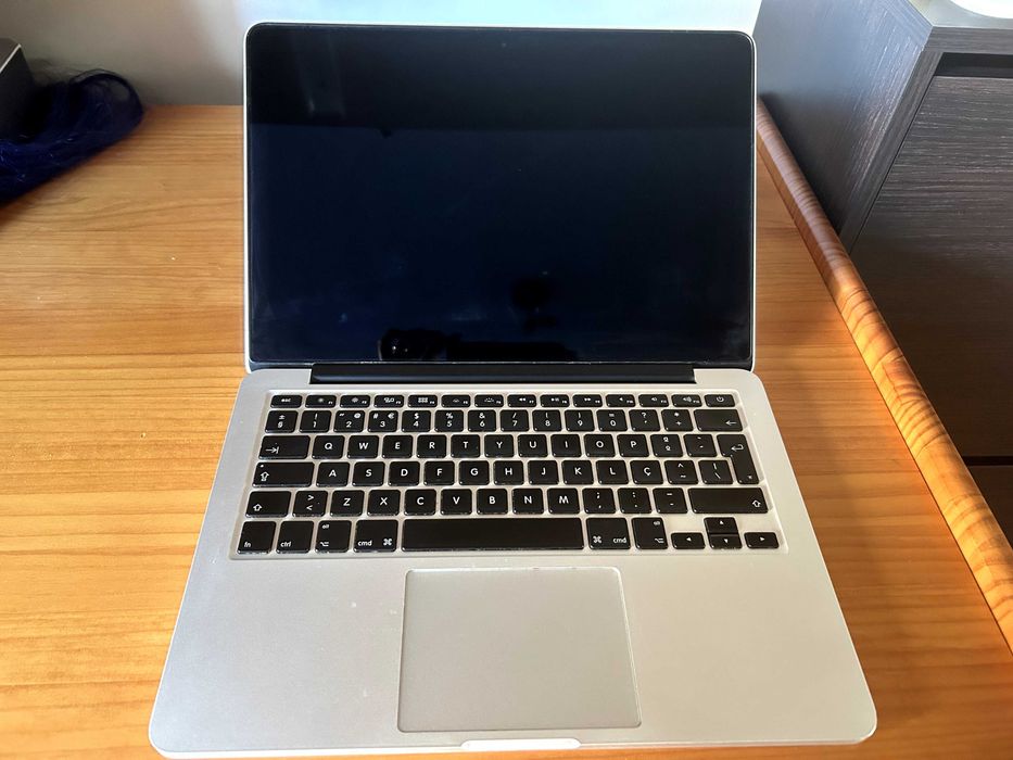 MacBook Pro Retina 13” Mid 2014 — i5, 8GB RAM, 256GB SSD, caixa e carregador