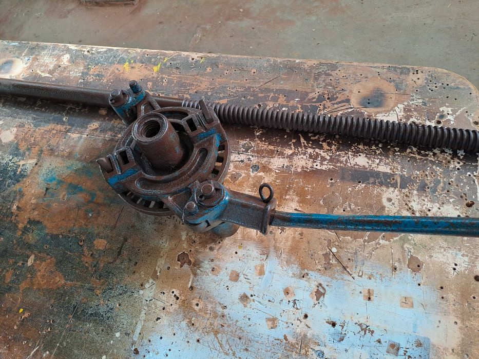 Prensa manual e fuso