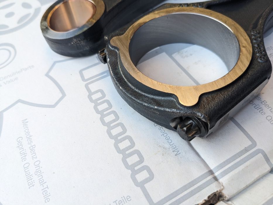 Шатун мотор om651 Мерседес