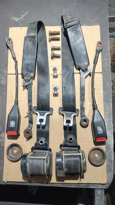 Ремні безпеки інерційні стан дуже добрий